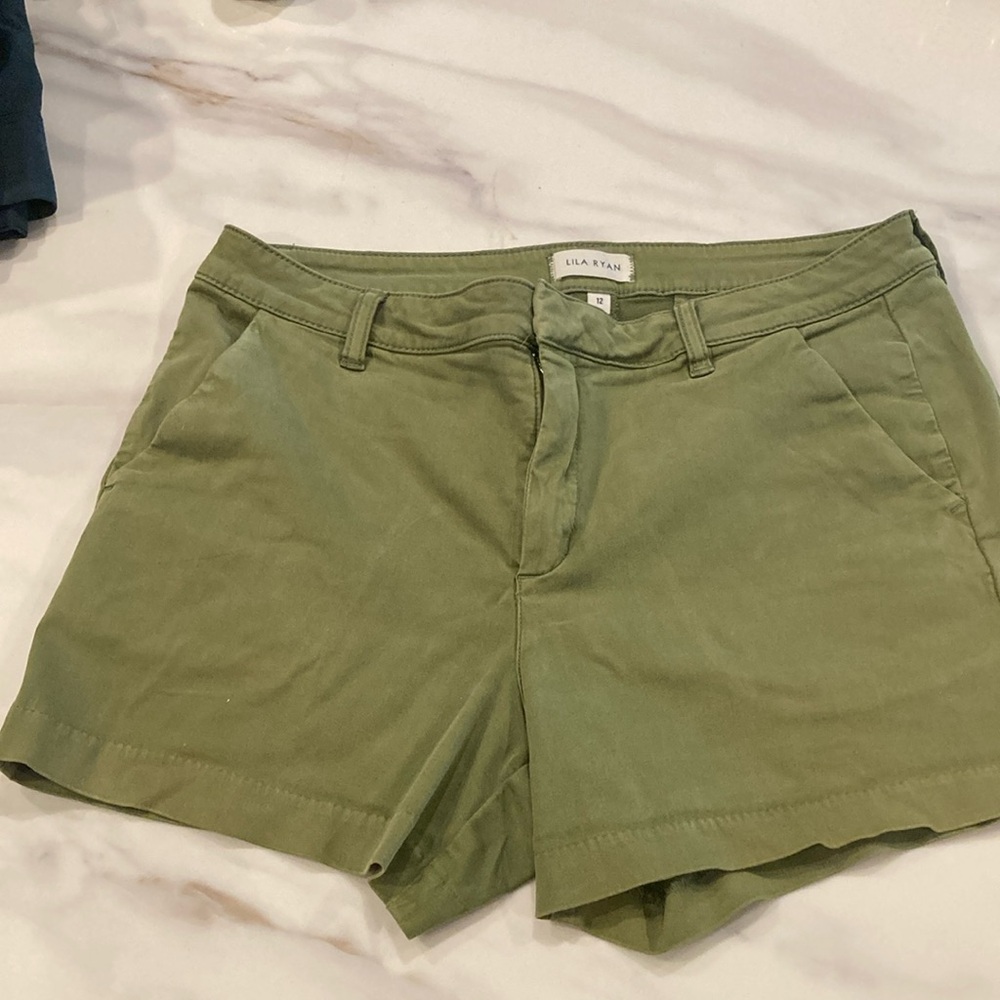 LILA RYAN Green Cargo Shorts Mid-Thigh Cotton